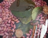 Foto langkah ke 1 dari resep Sayur kacang merah ala anak kost magicom.