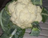 A picture of step 1 of Baked Cauliflower Florets.