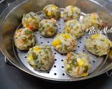 A picture of step 3 of Steamed Veggies Balls.