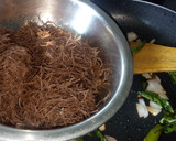 ராகி சேமியா (காரம்) (Raagi semiya recipe in ntamil) ரெசிபி ஸ்டேப் 4 புகைப்படம்