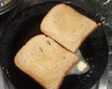 A picture of step 4 of Paneer club sandwich.