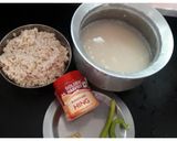 A picture of step 1 of Dahi Vada (urad dal).