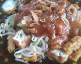 Foto langkah ke 10 dari resep Nasi Lengko Saus Kacang.