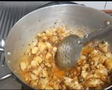 A picture of step 3 of Sabudana khichdi.
