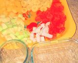 A picture of step 1 of Fruit parfait.