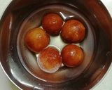 A picture of step 10 of Bread gulab jamun.