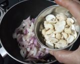 A picture of step 5 of Shahi Paneer.