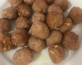 A picture of step 1 of Valencian Paella with Artichokes, Meatballs, and Brown Rice.