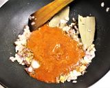 A picture of step 3 of Soya Nuggets Curry.
