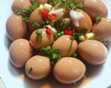 Hình bước làm 4 của món Trứng cút ngâm xì dầu