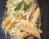 A picture of step 3 of Tomato cheese pasta.