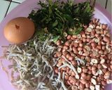 Foto langkah ke 1 dari resep Peyek teri kacang.