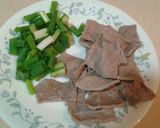 Foto langkah ke 3 dari resep Sapi Paprika lada hitam.