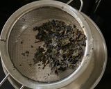 Foto langkah ke 3 dari resep Roasted tea simple.