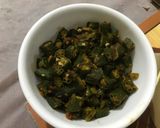 A picture of step 4 of Bhindi Fry.
