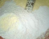 A picture of step 2 of Fondants and vanilla cake.