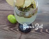 A picture of step 3 of Kaji Nemu Mocktail.