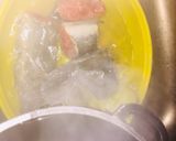 A picture of step 1 of Catfish peppersoup.