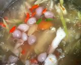 รูปขั้นตอนการทำที่ 3 ของ ต้มยำเห็ดโคน
