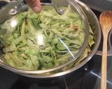 Foto del paso 6 de la receta: Noodles de calamar y col