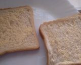 A picture of step 2 of Bacon and onion sandwich.