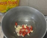 Foto langkah ke 3 dari resep Tumis Selada Air Jamur.
