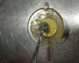 Foto del paso 3 de la receta: Berenjena con cebolla pochada adornada con menta y sésamo