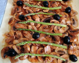 Foto del paso 6 de la receta: Hojaldre de champiñones con tomate y trigueros