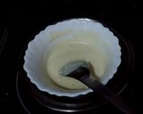 A picture of step 3 of White Chocolate Kit-Kat.
