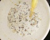 Foto langkah ke 2 dari resep Bruschetta Mushroom Cream versi Ambyar Kitchen.