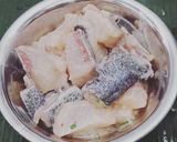Hình bước làm 2 của món Cá chiên tươi hương vị tây bắc