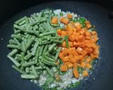 A picture of step 2 of Urad Dal Makhani.