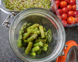 Foto del paso 1 de la receta: Ensalada variada con brotes de alfalfa y brócoli