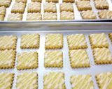 Foto langkah ke 4 dari resep Lemon butter cookies.