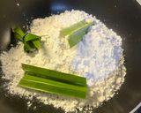 Foto langkah ke 1 dari resep Bola-Bola Susu Warna-Warni (Rainbow Milky Ball).