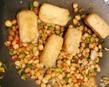 รูปขั้นตอนการทำที่ 6 ของ สาลีดอยคั่วพริกเกลือเต้าหู้ Salt& Chilli Crispy Waxy Corn Tofu