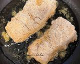 A picture of step 5 of Salmon rava fry.