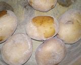 A picture of step 1 of Aloo chana chat.