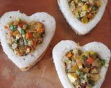 A picture of step 12 of Cheese Veg Bread Heart Disc.