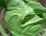 Foto langkah ke 4 dari resep Bolu Pandan || 3 Putih Telur.