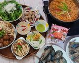 Hình bước làm 4 của món Lẩu ghẹ hải sản chua ngọt