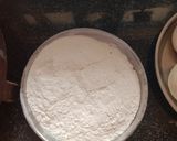 तांदळाची भाकरी (tandalachi bhakari recipe in marathi) रेसिपी स्टेप 3 फोटो