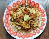 कोलंबी बिर्याणी (kolambi biryani recipe in marathi) रेसिपी स्टेप 9 फोटो 
