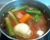 Foto del paso 4 de la receta: Caldo de carne (cocido o consomé)