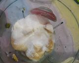 A picture of step 2 of Avocado smoothie.