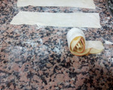 Foto del paso 5 de la receta: Rosas de manzana con hojaldre