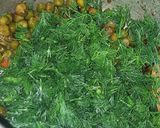 A picture of step 3 of Matar pulau with dill leaves.
