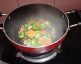 মিক্স চাউমিন(Mix Chowmein recipe in Bengali) রেসিপি ধাপ - 2 ছবি
