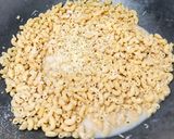 Foto langkah ke 3 dari resep Risol Macaroni Chicken Creamy (Frozen Food).