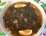 Foto del paso 5 de la receta: Sopa de hojas verdes con gambas y salsa de soja con miso rojo
